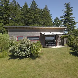 https://eco-gite-desperou.midi-pyreneeshotels.com